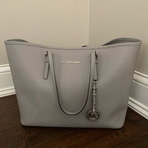 Michael Kors Jet Set Tote